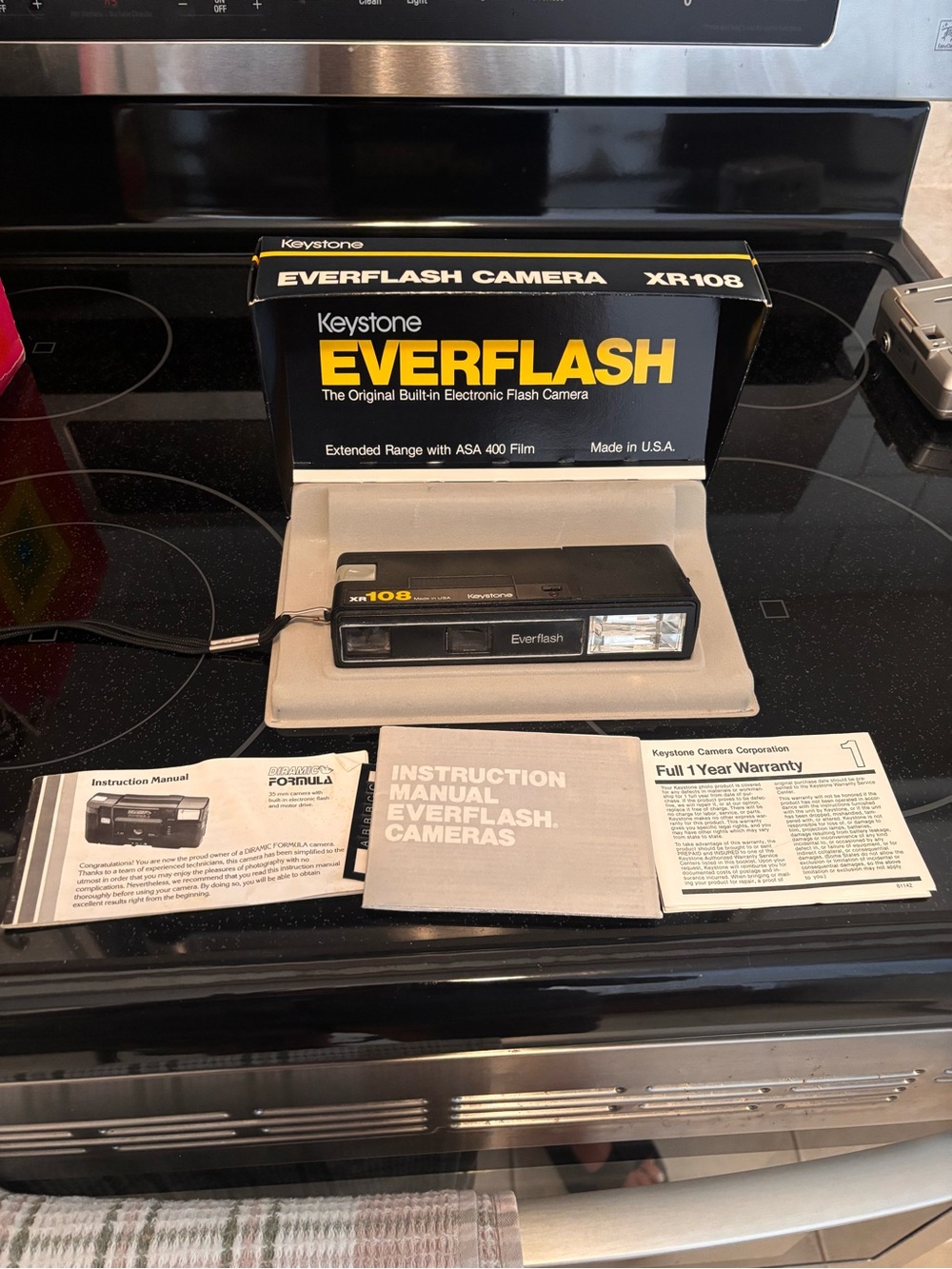 Everflash XR108 Electronic Flash Camera - Black (NOT TESTED- As-is)